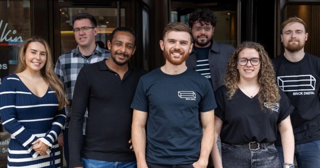 Brick Digital : Un regard jamais perdu sur ses racines à Watford !
