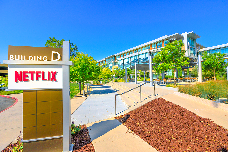 Comment Netflix Rendre la Narration Numérique Concrète et Captivante
