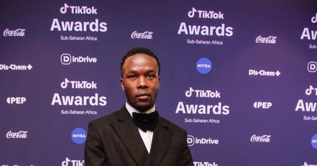 Jabulani MacDonald : des mots sur X à des vidéos captivantes sur TikTok !