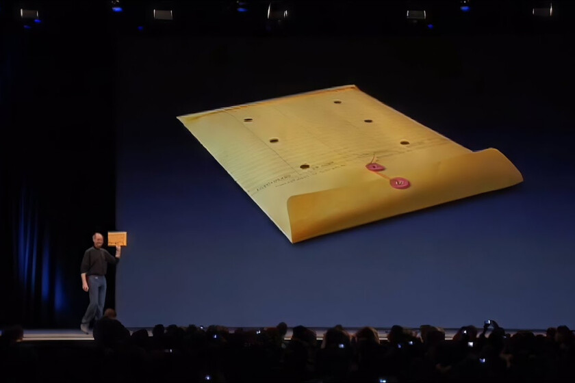 Il y a 17 ans, Steve Jobs a transformé une simple enveloppe en un symbole révolutionnant le marketing tech !