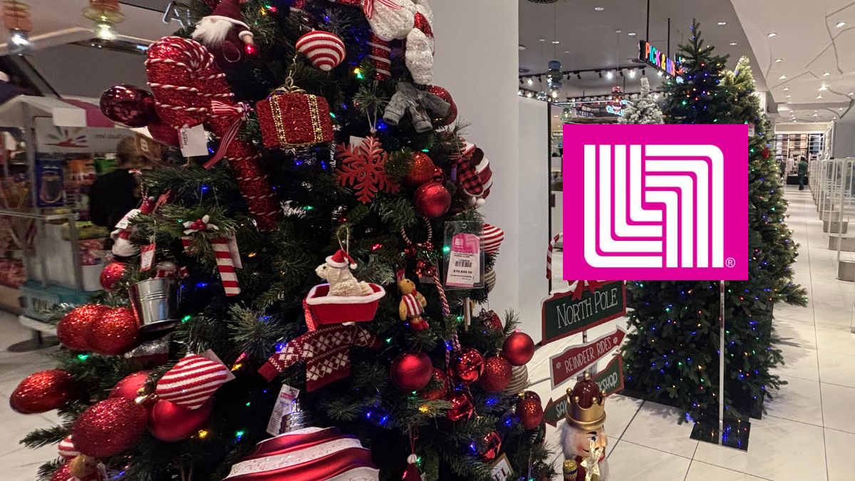 Liverpool adelanta la llegada de la Navidad