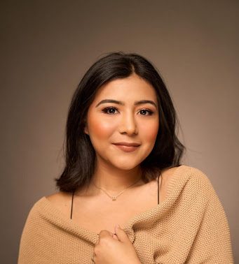 Au-delà de l'Algorithme : Brenda Anguiano, l'Art de Marier Célébrité, Stratégie et Âme