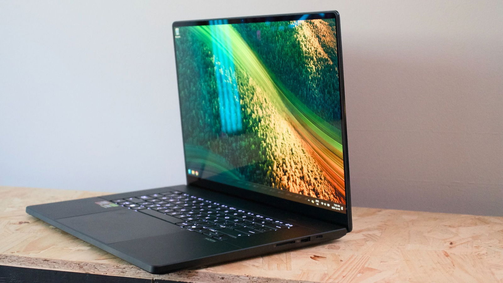 Asus Proart P16 H7606 2025 Laptop Review