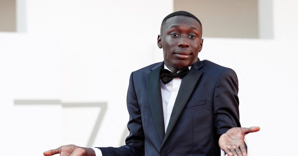 Khaby Lame, l'influenceur incontournable, vend son entreprise pour 900 millions de dollars !