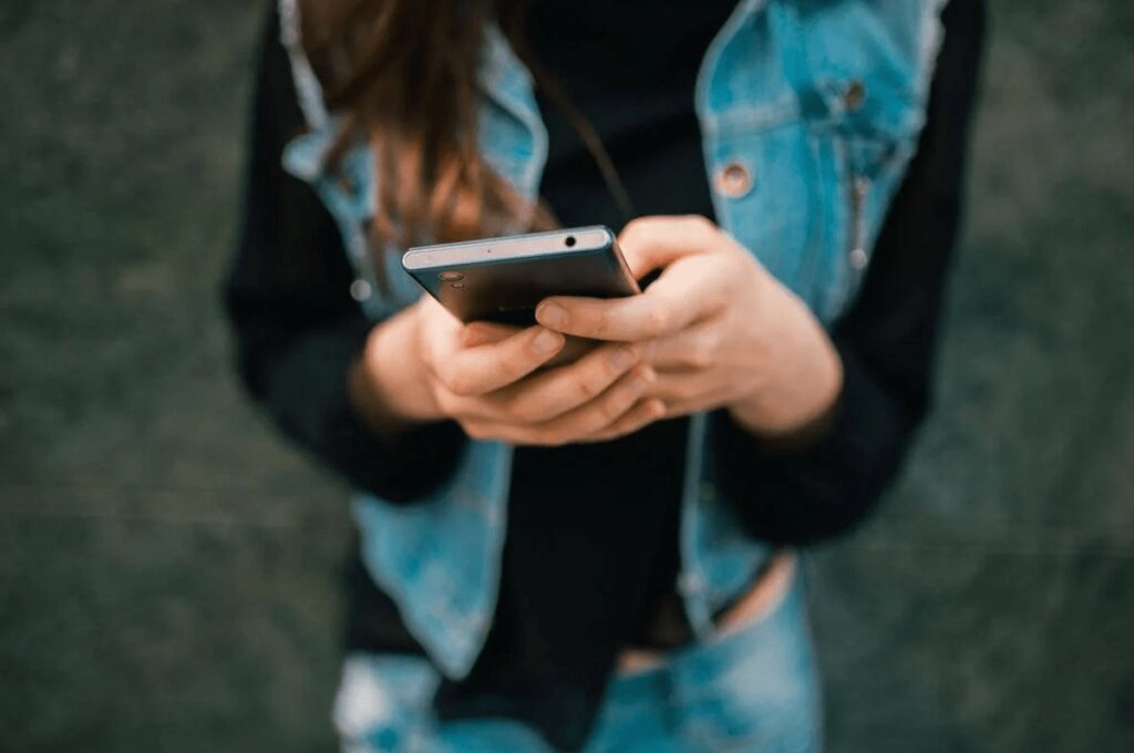 25 entreprises qui donnent leur chance aux créateurs de contenus numériques.